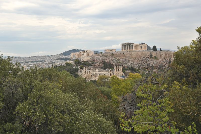vom philopappos hügel blick auf die akropolis
